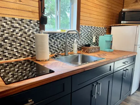 Cozy Casita with Nearby Lake Whiney Access