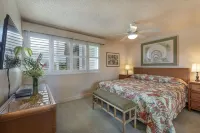 Oceanfront, Stunning View, Remodeled, 1 BR, A/C, Pono Kai C305 Hotel in zona Hawaiian Organic Noni