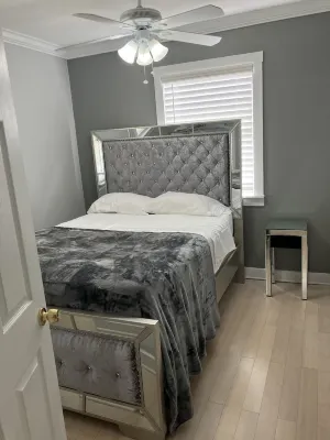 🌴Country Log Cabin - 125 per night; 2 Bedrooms,  JACUZZI bath Near BEACH!