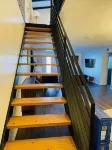 Contemporary Remodeled 6 Bed 4 Bath Apartment