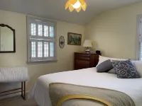 Marybelle’s Vacation Rental Các khách sạn gần Borleske Stadium