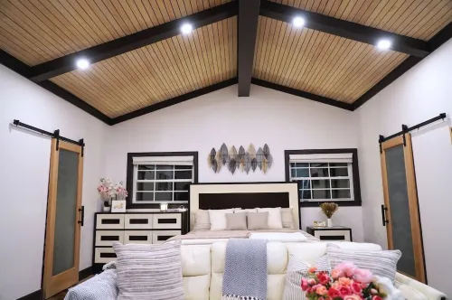 Sleek Designer Loft: PS-5, Arcade, and Luxury Amenities / Downtown Jacksonville