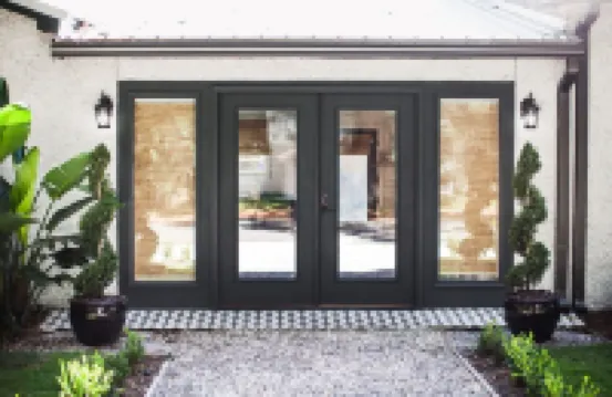 Heart of the SSI studio cottage, fresh design, WALK to shops/dinner/lighthouse