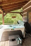 Retro Cabin in Hocking Hills, Ohio w/ Jukebox, Hot Tub & Pond. Dog-friendly!