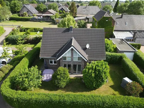 Fantastic holiday home on the left Lower Rhine between the Rhine and Wisseler See