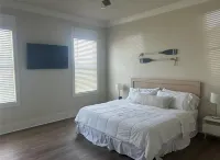 Beautiful camp in Angler Bay! Come enjoy the best of Hackberry.