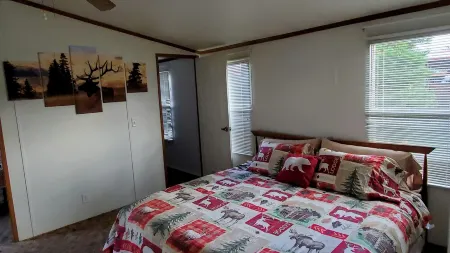 Peaceful/Beautiful Mountain Views & centrally located to all the mountain fun