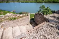 One of a Kind Vintage Lakefront Getaway on Lake Dunlap--W/D, fire pit, 4 tvs
