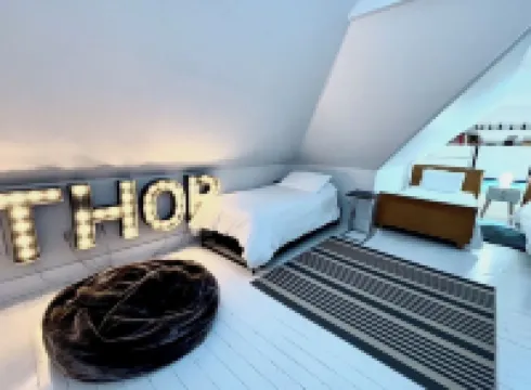 Modern Victorian Walk to Main Street