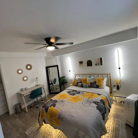 Cozy secret apartment with free parking in Yonkers