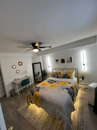 Cozy secret apartment with free parking in Yonkers