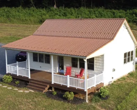 Surrounded by quiet fields and woods Hotels in Perry County