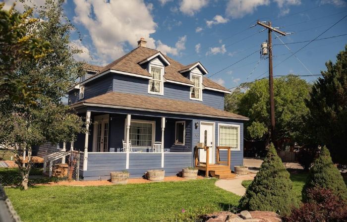 Newly renovated historical house. Walking distance to all of downtown!