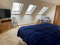 4bd/3b -Tranquil Lakefront rental neighboring Lake Winnipesaukee & Squam