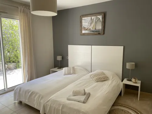 VILLA DE CHARME, GOLFE St TROPEZ, AU CALME, BELLE VUE DEGAGEE, PISCINE CHAUFFEE