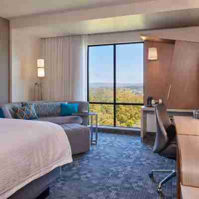 Courtyard Petoskey at Victories Square Rooms