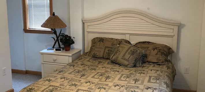 5 BR OBX Beach House in Corolla, NC - 8 Minute Walk to the Beach & Pet Friendly Hotels in Corolla