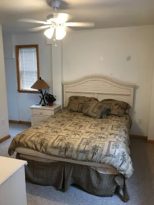 5 BR OBX Beach House in Corolla, NC - 8 Minute Walk to the Beach & Pet Friendly