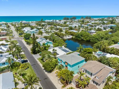 Big Luxury 6 bdrm, Pool, Spa, Bikes, Kayak, Reviews, Beach!