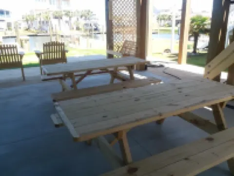 Water Lovers Paradise! New 6 br 4 ba  boat ramp and dock on canal. Near ocean