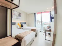 Front One Harvest Hotel Wonosobo