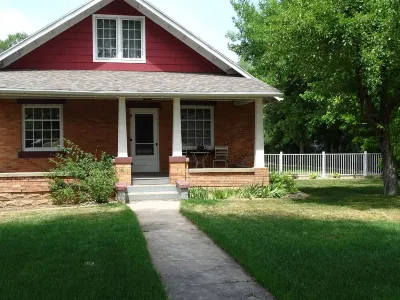 Stay in this beautiful 1905 Craftsman Bungalow. Hotels near Chris' Campground