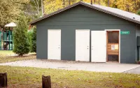 Super cozy glamping cabin & family resort!