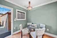 Bellissimo By the Sea, 2 Bedroom, Walk Everywhere