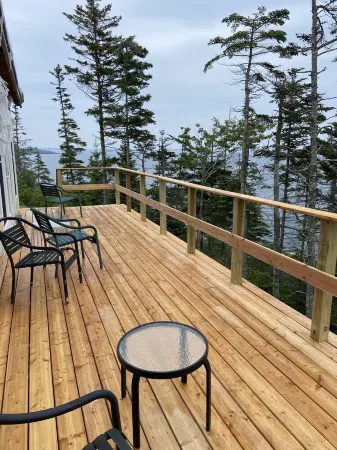 Two seaside cottages with beautiful views and total privacy