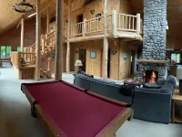 Adirondack Waterfront Lodge Close to Old Forge with A/C and Heated Garage Hotels in Webb