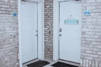 2026 Calendar Now Open/First Floor/End Unit/Very Quiet/Inquire for Discount Hotels in Sunset Beach