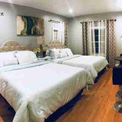 4BR 2Baths WOLLASTON BEACH.15min to Boston2 Rooms