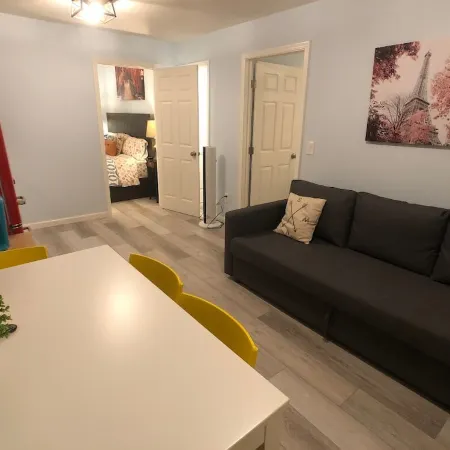 Attractive oasis, conveniently located