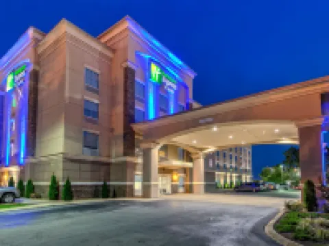 Holiday Inn Express & Suites COOKEVILLE by IHG Hotels in Cookeville