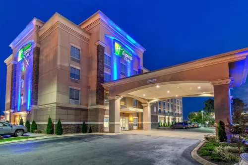 Holiday Inn Express & Suites COOKEVILLE by IHG