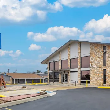 Motel 6 Boerne, TX