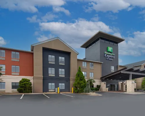 Holiday Inn Express & Suites LOCUST GROVE by IHG Hotels in Locust Grove