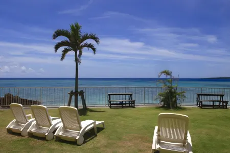 Churaumi on the Beach Motobu Отели рядом с достопримечательностью «Mt. Yaedake»