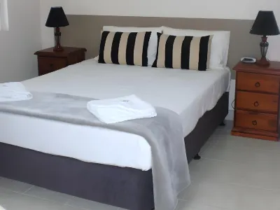 Molika Springs Motel Hotels near Moree Railway Station