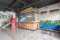 RedDoorz Plus @ Doorman Guest House