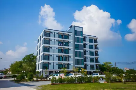 Promsook Apartment Отели рядом с достопримечательностью «Bangsaen Beach Roundabout»