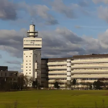 Toothbrush Rooms at Lattice Lodge - Guest Kitchen & EV Recharging