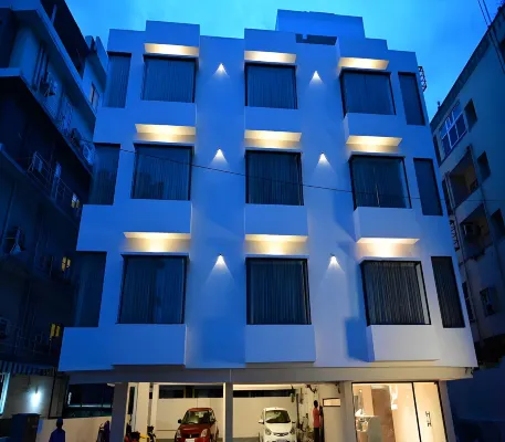 The Q Hotel RK Beach - Beach