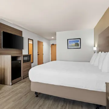 Best Western Plus Caldwell Inn Suites