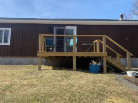 Charming 2-bedroom home in quaint Newfield with WiFi