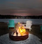 Lakefront, game room, firepit, kayaks, pedal boat, frog mat, canoe