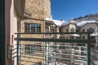 Summertime! 1Br Palmyra -Mountain & Pond Views. Balcony, Parking, Fireplace