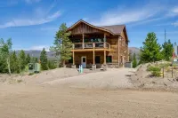 Luxe Cabin w/Hot Tub & Mtn Views