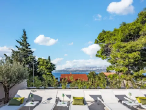 Brax8 Hotels in Splitska