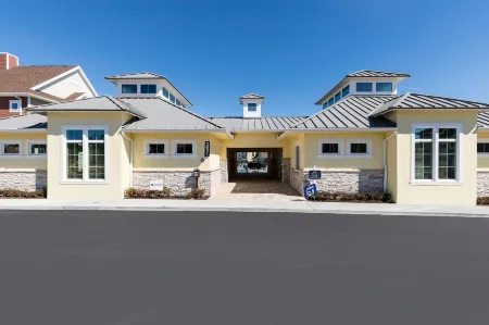 4 Br 4 BA Hidden Gem | Min - Disney | 1804ft²